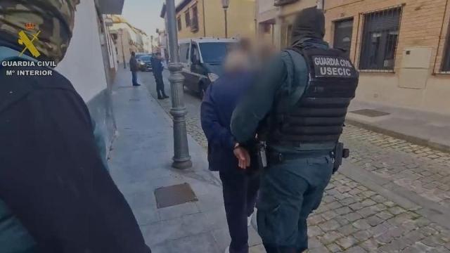 Detenido un hombre de 72 años por atracar un banco a punta de pistola / Guardia Civil Detenido un hombre de 72 años por atracar un banco a punta de pistola