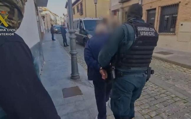Detenido un hombre de 72 años por atracar un banco a punta de pistola