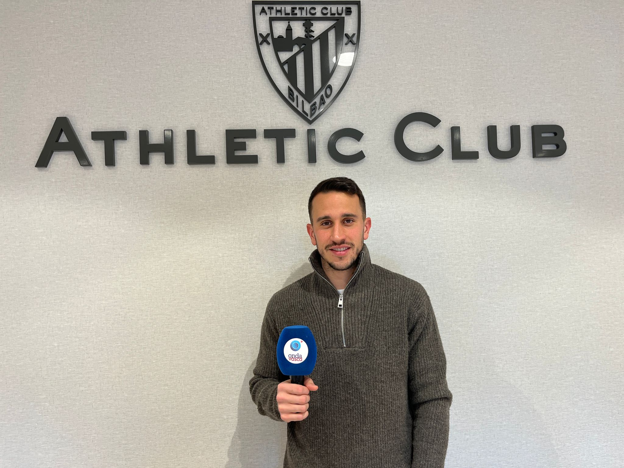 Onda Vasca con Álex Berenguer en Lezama