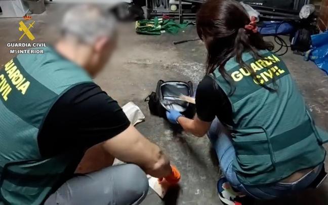 La guardia Civil investiga los hechos.