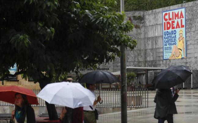 Las temperaturas experimentaron ayer un bajón considerable con hasta diez grados menos y bastante precipitación Las temperaturas experimentaron ayer un bajón considerable con hasta diez grados menos y bastante precipitación