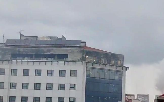 Desalojan un inmueble en la calle San Francisco de Bilbao por un incendio