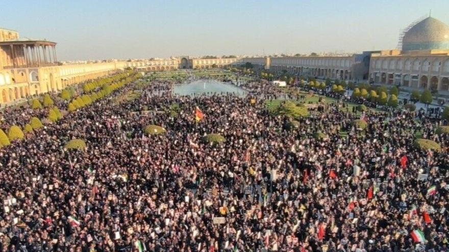 Manifestación por la muerte de Alí Jamenei