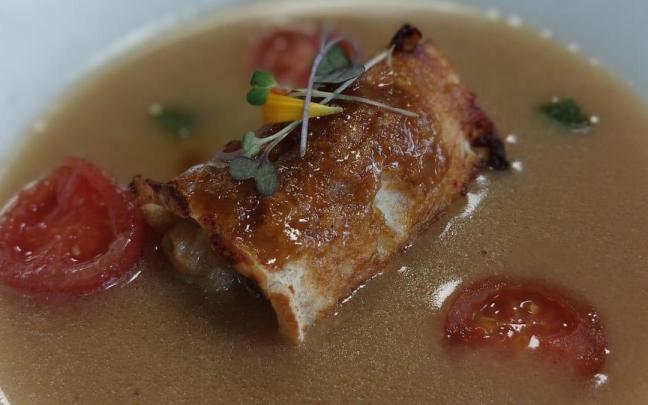 Uno de los platos del cocinero vasco Christian J. Méndez.