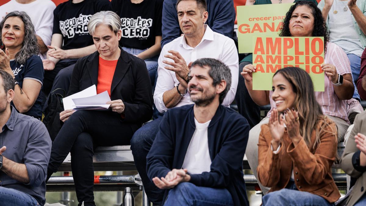 Miembros de Frente Amplio durante el acto de presentación de su candidatura.
