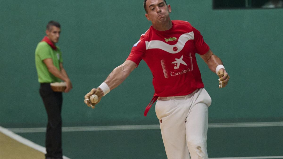 Peio Etxeberria y Zabaleta ganan a JAka-Albisu en la feria de San Fermín.