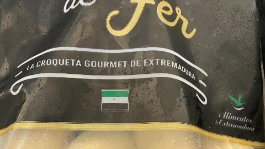 Imagen de un paquete de las croquetas afectadas por la alerta alimentaria.