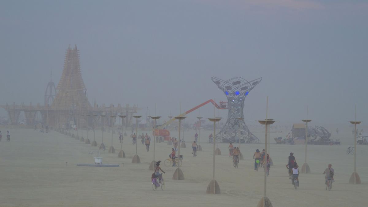 Asistentes al festival 'Burning Man' se han quedado atrapados en el desierto de Nevada.