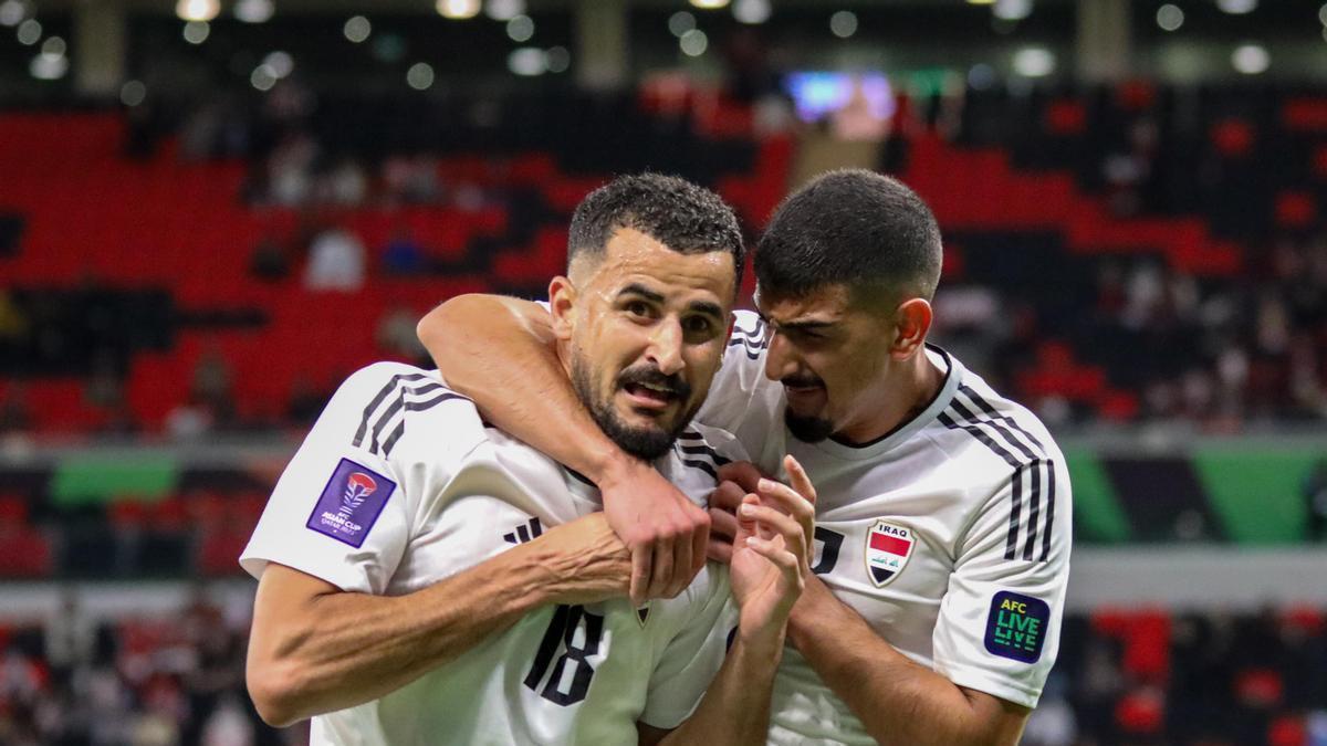 Aymen Hussein, jugador de la selección nacional de Irak.