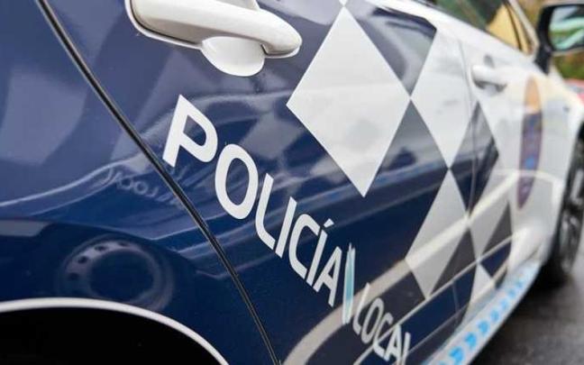 Un vehículo de la policía local de Ourense.