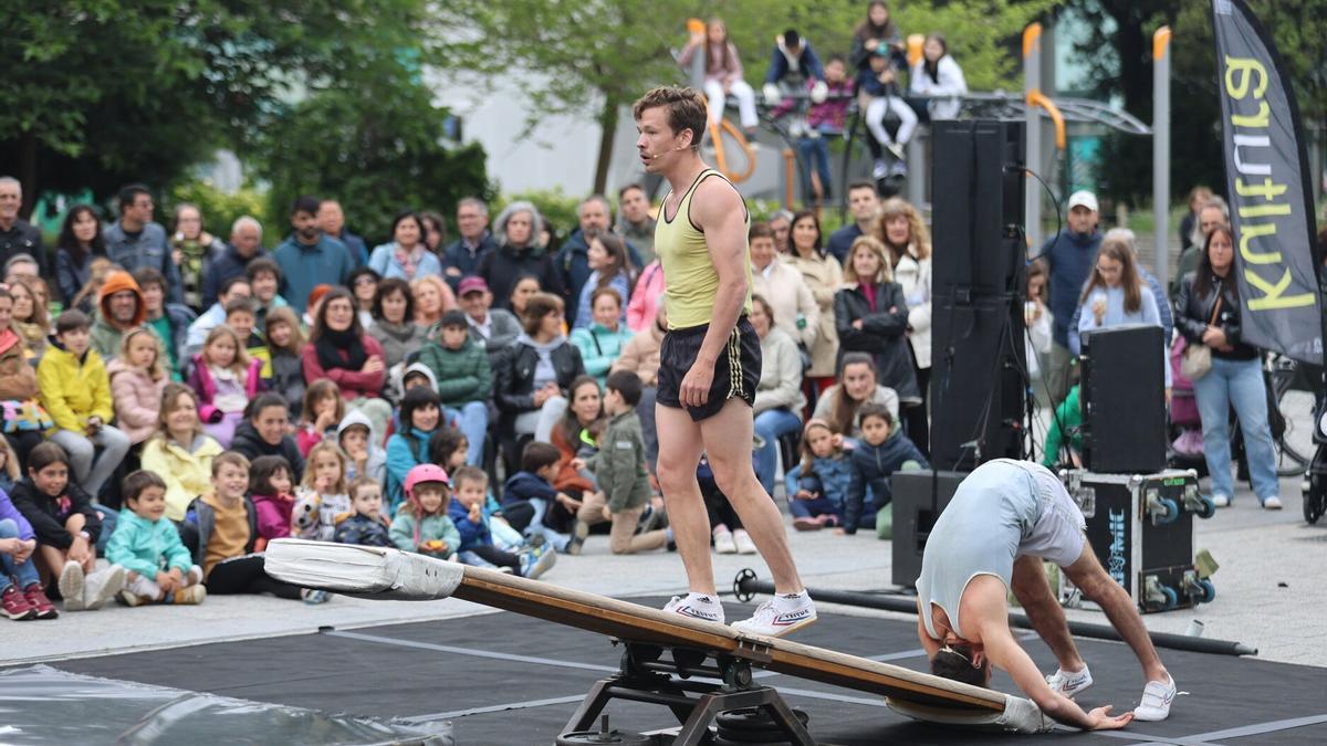 Uno de los espectáculos de 'KaldeArte' en Gasteiz.