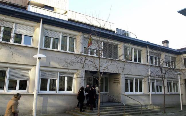Exterior de los juzgados de A Coruña.