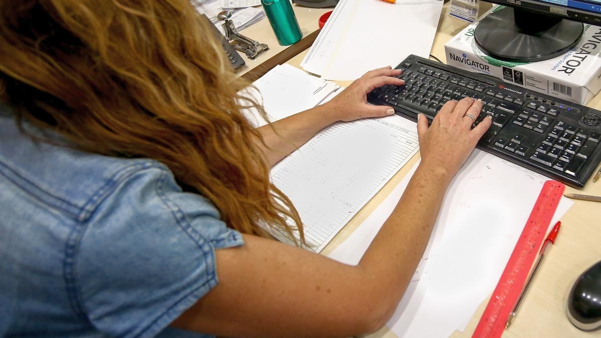 La desigualdad salarial es más reducida en las franjas laborales de edad más jóvenes.