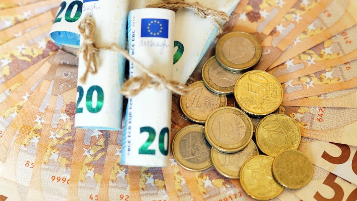 Estos son los sitios en los que debes esconder tu dinero, según un experto