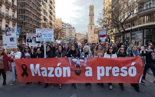 Una manifestación exige que Mazón "no quede impune" por la dana