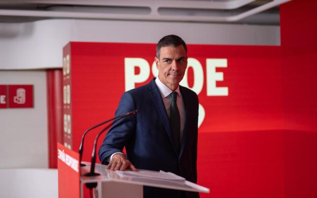 El presidente del Gobierno español y secretario general del PSOE, Pedro Sánchez, antes de iniciar su comparecería este lunes en Ferraz / E.P. El presidente del Gobierno español y secretario general del PSOE, Pedro Sánchez, antes de iniciar su comparecería este lunes en Ferraz