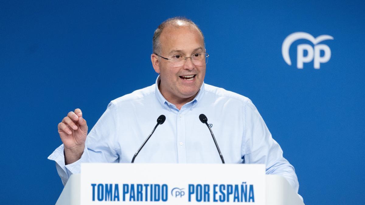 El secretario general del Partido Popular, Miguel Tellado, durante la rueda de prensa