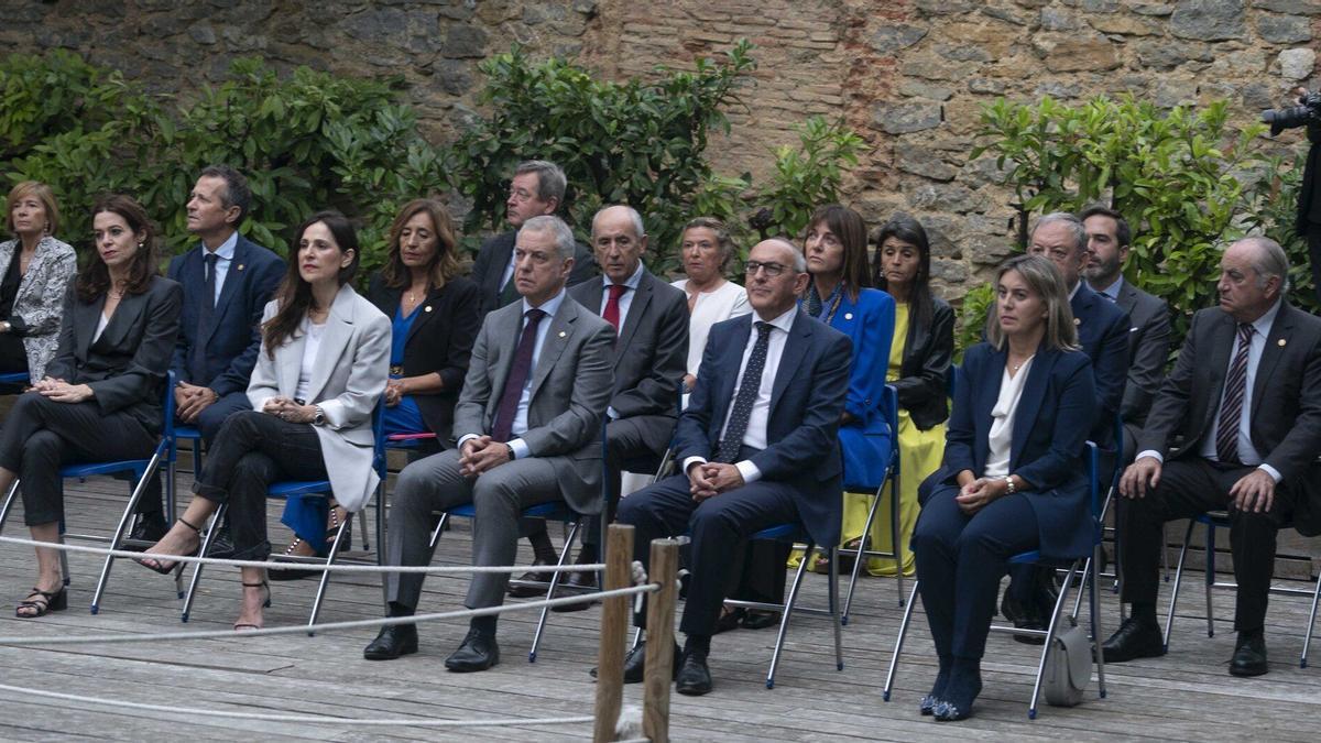 Acto en recuerdo de las víctimas de la covid en Euskadi.