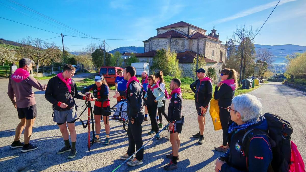 Preparativos del grupo antes de empezar la subida