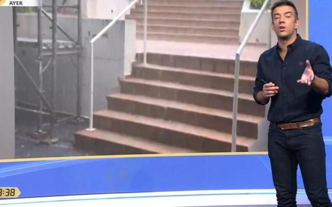 El periodista José Luis Vidal, presentando la información meteorológica.