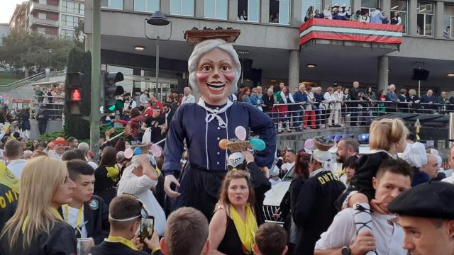 La Eskarabillera está ya preparada para presidir y participar en todos los actos de fiestas de Basauri