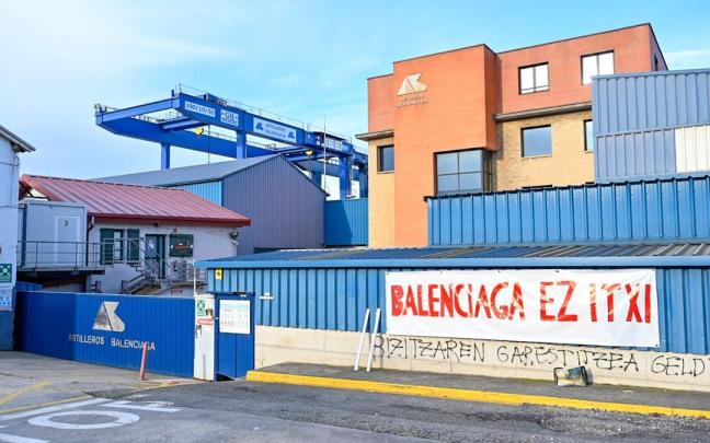 Imagen de la plana de Balenciaga en Zumaia. Arnaitz Rubio