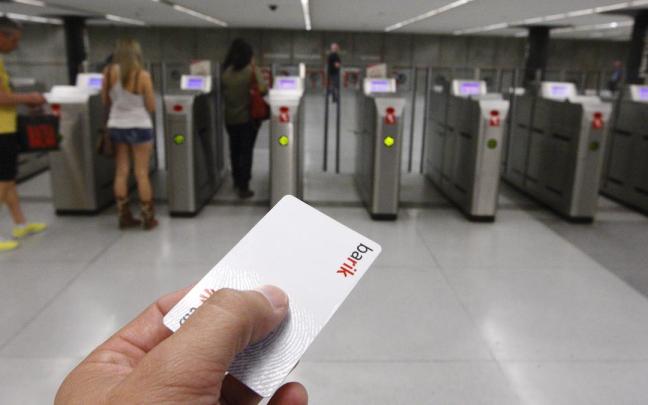 .-La aplicación Barik Mobile se activa para iPhone para viajar en el transporte público con tarjeta digital.