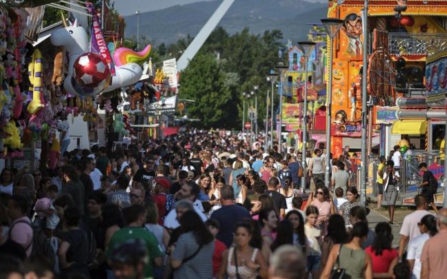 Las barracas, tras acabar la feria de San Fermín Iban Aguinaga