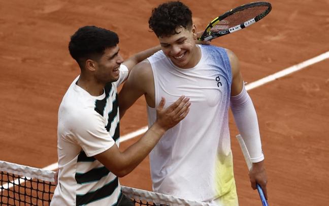 Carlos Alcaraz ya está en cuartos de final de Roland Garros