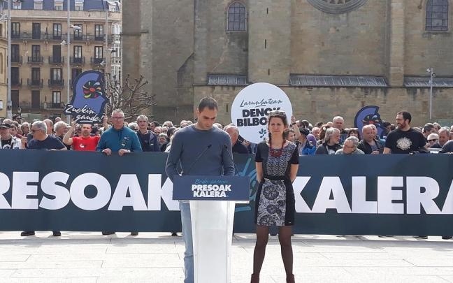 Sara Majarenas junto a Aritz Arginzoniz, en una imagen de archivo.