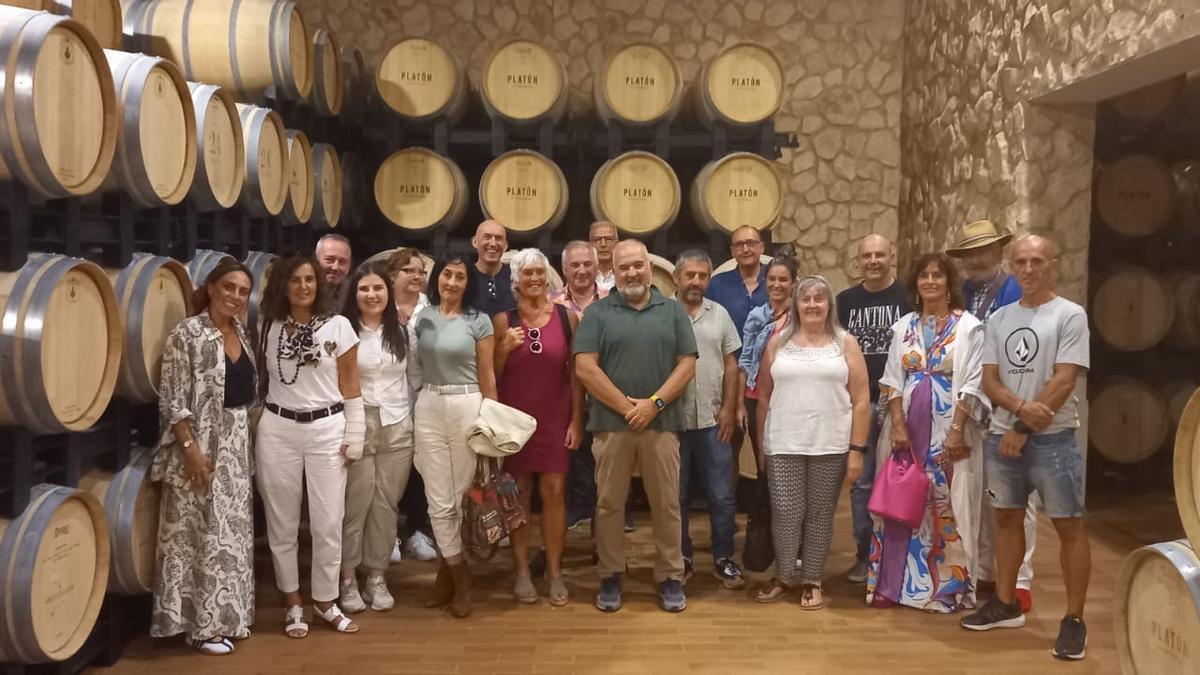 La embajada ayalesa en una bodega de la ruta del vino de Toro