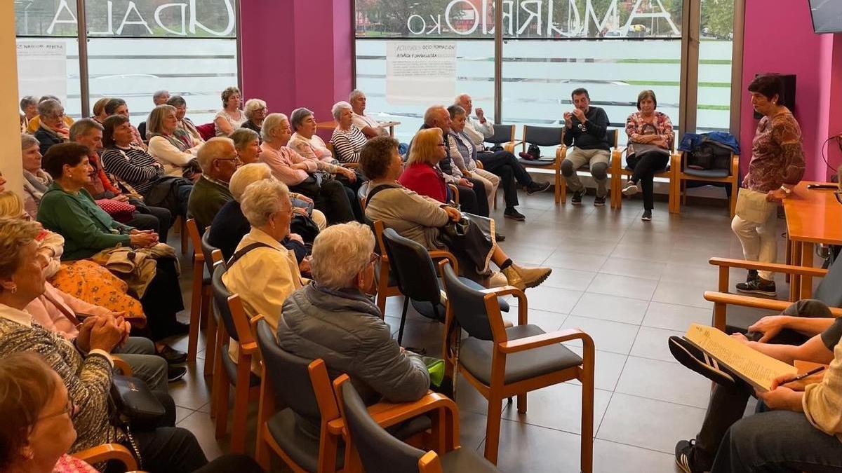 Asamblea del Consejo de Mayores en la Nagusi Etxe de Amurrio