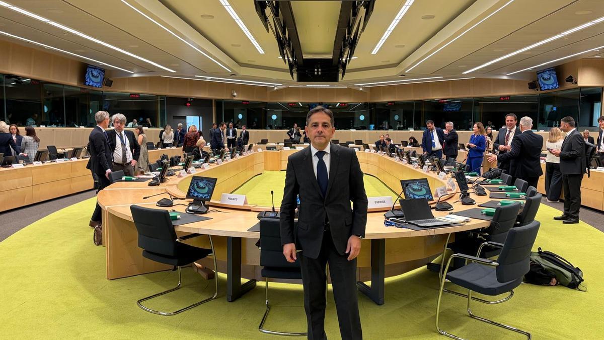 Javier García Ross, asesor para fiscalidad internacional del departamento de Hacienda del Gobierno Vasco, en la reunión del grupo de alto nivel del Ecofin en Bruselas