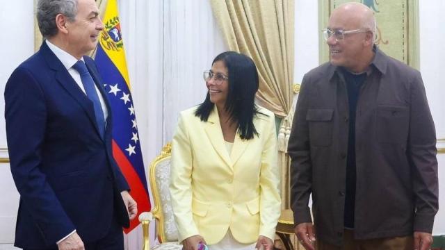 La presidenta de Venezuela, Delcy Rodríguez, y el expresidente español José Luis Rodríguez Zapatero, en una imagen de archivo