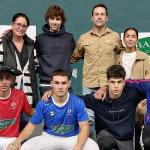 Rekalde (izquierda) y Ancizar (derecha), junto a los otros finalistas del Cafés Baqué, Okiñena y Otxantezana.