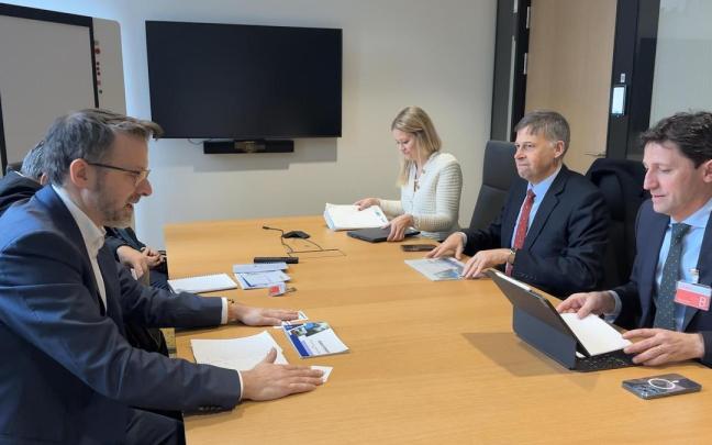 Reunión de la delegación vasca con inversores internacionales en Fráncfort (Alemania).