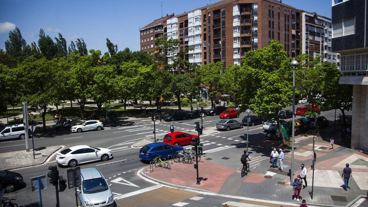 Plaza Gerardo Armesto y la calle Madre Vedruna. Foto: Jorge Muñoz