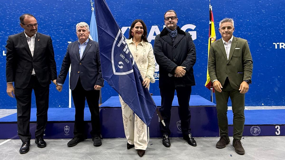 Carlos Sergio, Joxemari Mitxelena, Leixuri Arrizabalaga, Xavier Cazaubon y Gorka Iturriaga.