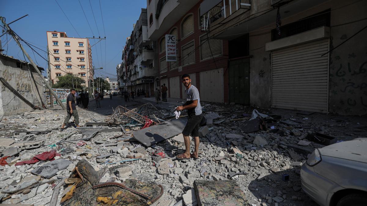 El ejército Israelí y Hamás combaten cuerpo a cuerpo en la ciudad de Gaza mientras siguen los bombardeos