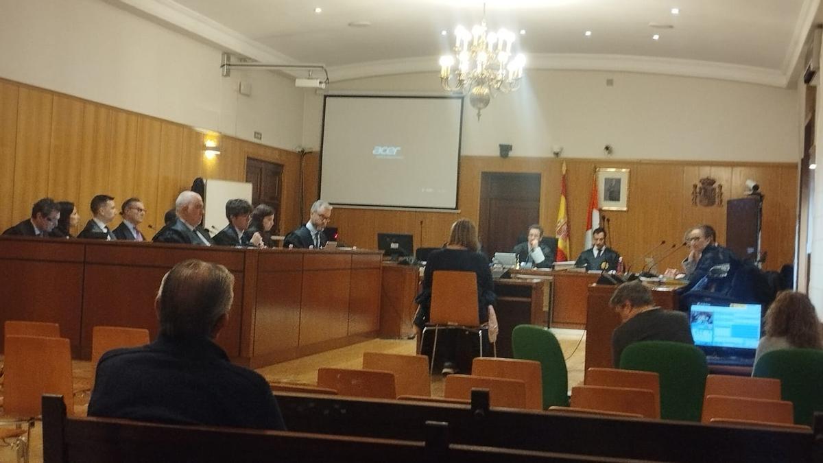 Imagen del juicio del 'caso ataúdes'.