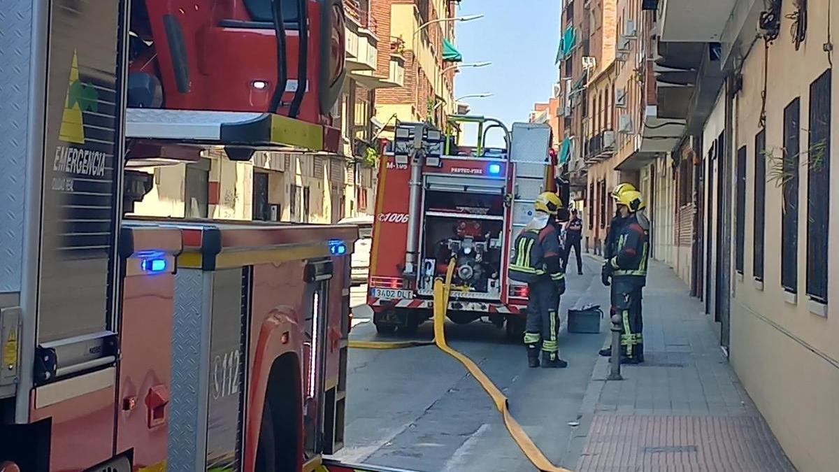 Imagen de la intervención de los bomberos en una fuga de gas ajena a esta información.