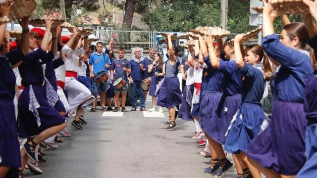 Las calles de Deba se teñirán de azul el 17 de agosto, durante la celebración del Mariñel Eguna