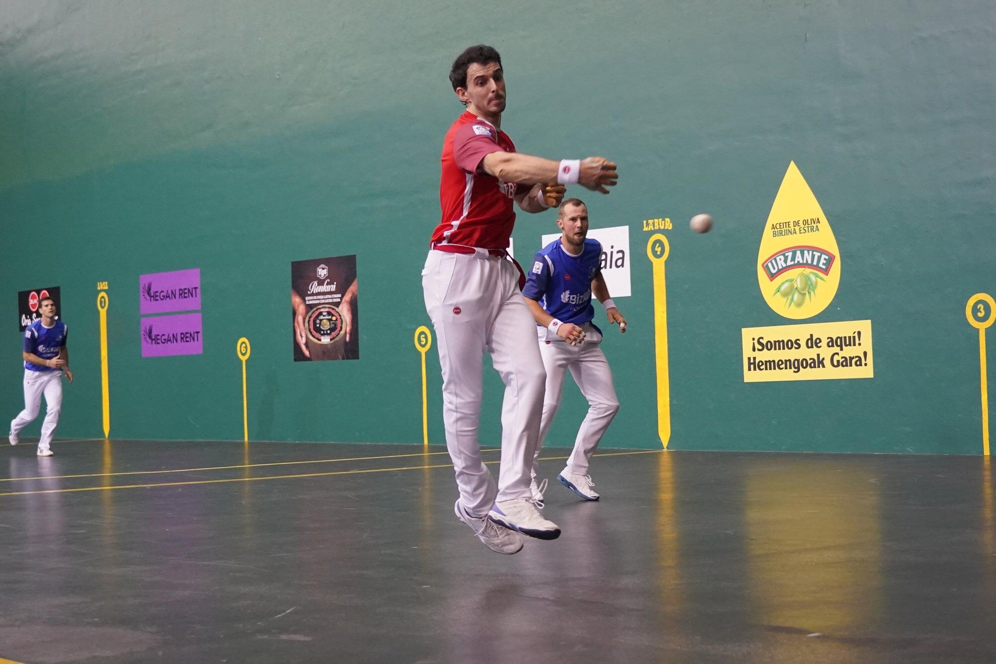 Victoria de Altuna III y Rezusta ante Elordi-Zabaleta en Mallabia en el Torneo Bizkaia.