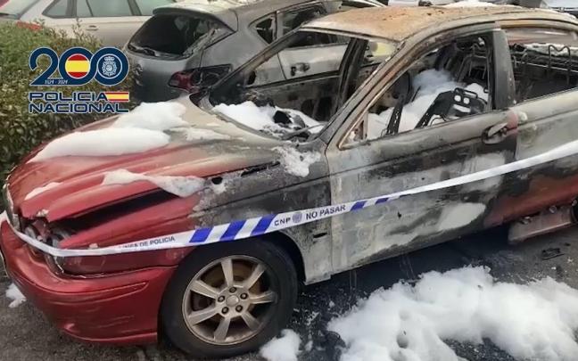 Así quedó el vehículo del arrestado.