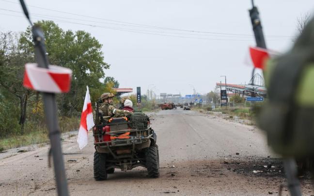 Comienza la evacuación de población civil en la ocupada ciudad ucraniana de Oleshki.