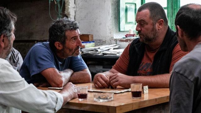 Fotograma de la película 'As bestas'.
