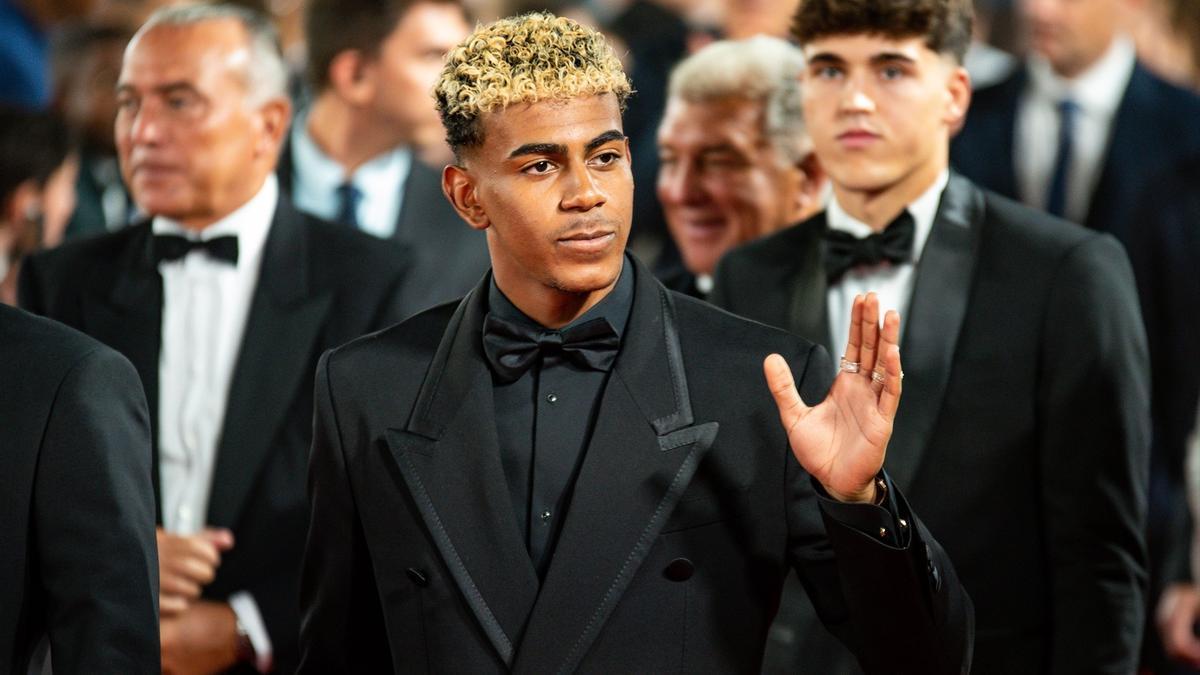 Lamine Yamal, en la gala de entrega del Balón de Oro en París.
