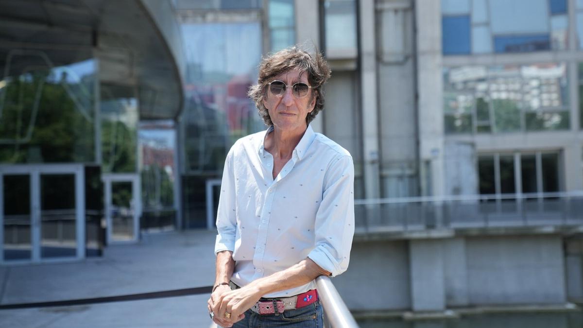 El escritor y poeta Benjamín Prado en Bilbao.