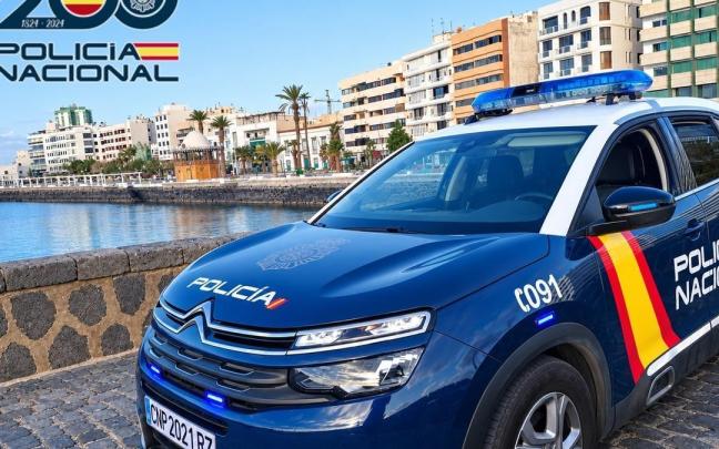 Un vehículo de la Policía Local en Lanzarote, en una imagen de archivo.