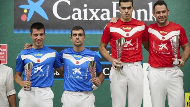 En imágenes: Jaka y Ugartemendia, campeones del Torneo San Fermín Serie B ante Agirre-Eskiroz. / Iñaki Porto En imágenes: Jaka y Ugartemendia, campeones del Torneo San Fermín Serie B ante Agirre-Eskiroz.